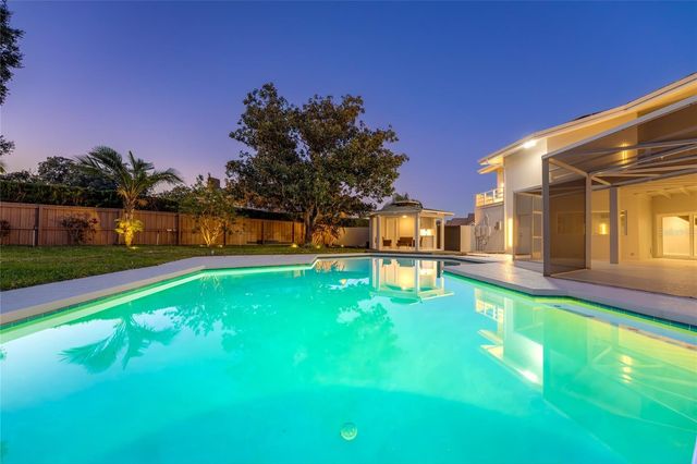 8922 BAY COVE COURT, Orlando, FL 32819