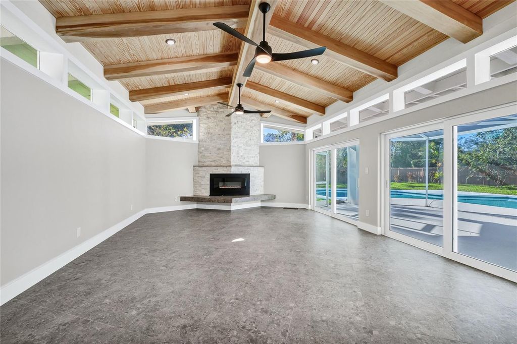 Image 36 of property listing at 8922 BAY COVE COURT, Orlando, FL 32819