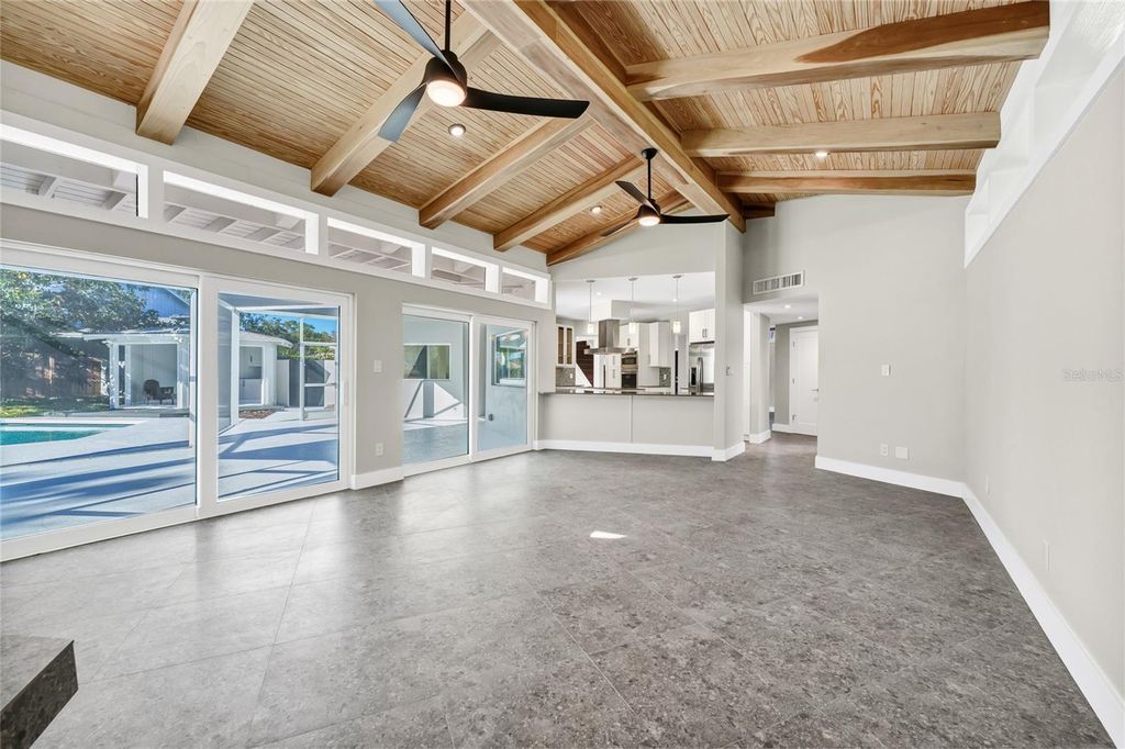 Image 37 of property listing at 8922 BAY COVE COURT, Orlando, FL 32819