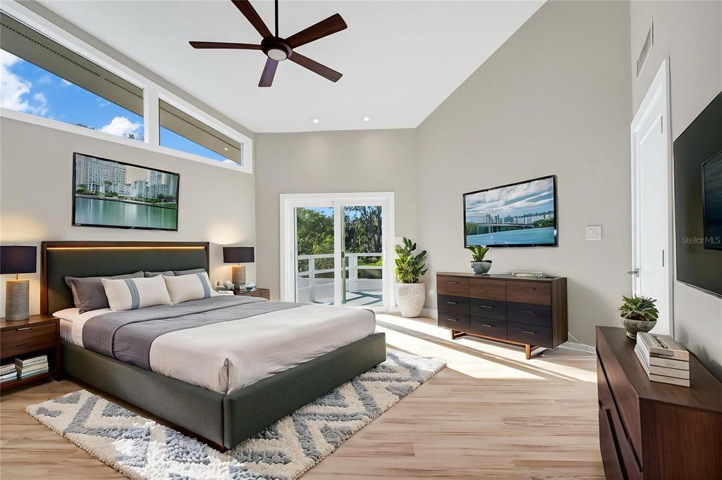 Image 63 of property listing at 8922 BAY COVE COURT, Orlando, FL 32819