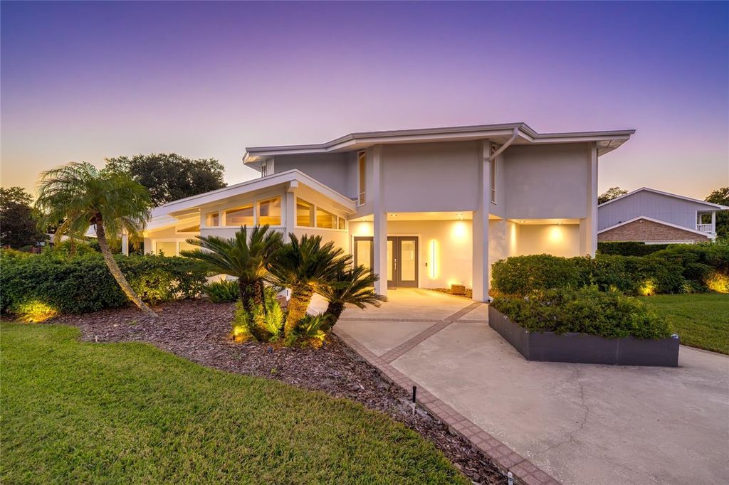 Image 74 of property listing at 8922 BAY COVE COURT, Orlando, FL 32819