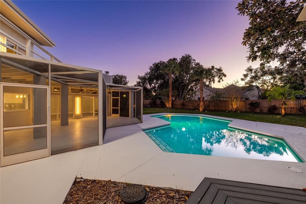 Image 80 of property listing at 8922 BAY COVE COURT, Orlando, FL 32819