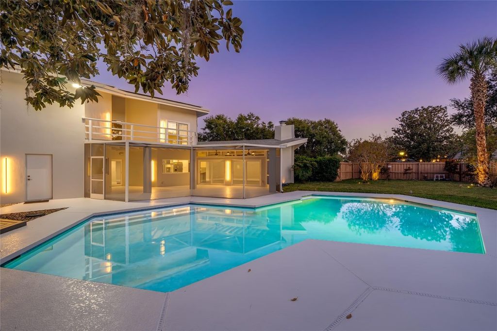 Image 82 of property listing at 8922 BAY COVE COURT, Orlando, FL 32819