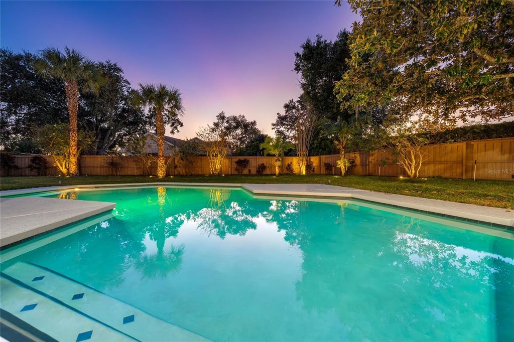 Image 93 of property listing at 8922 BAY COVE COURT, Orlando, FL 32819