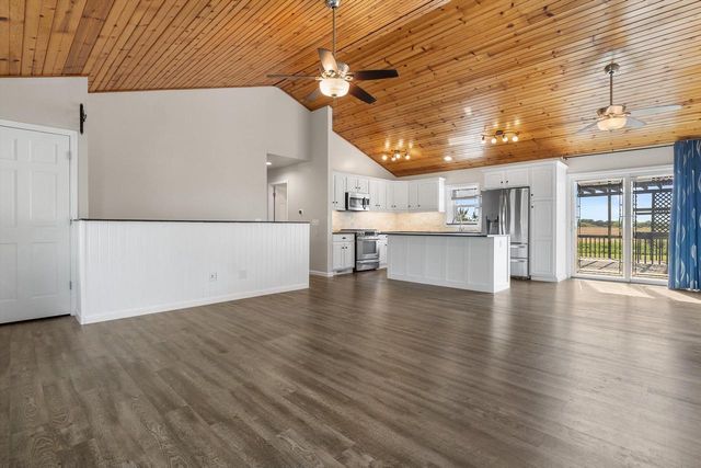 N5963 Foster ROAD, Elkhorn, WI 53121