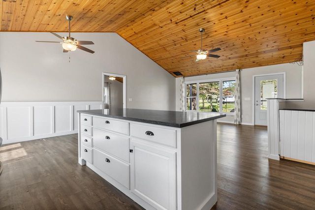 N5963 Foster ROAD, Elkhorn, WI 53121