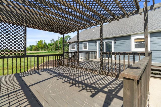 N5963 Foster ROAD, Elkhorn, WI 53121