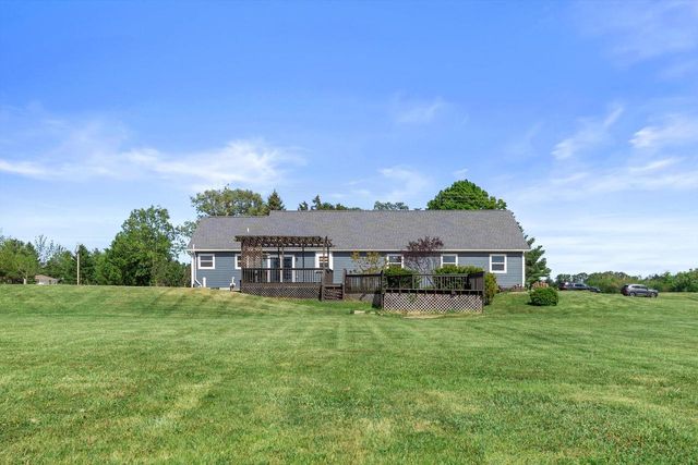 N5963 Foster ROAD, Elkhorn, WI 53121
