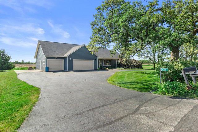 N5963 Foster ROAD, Elkhorn, WI 53121