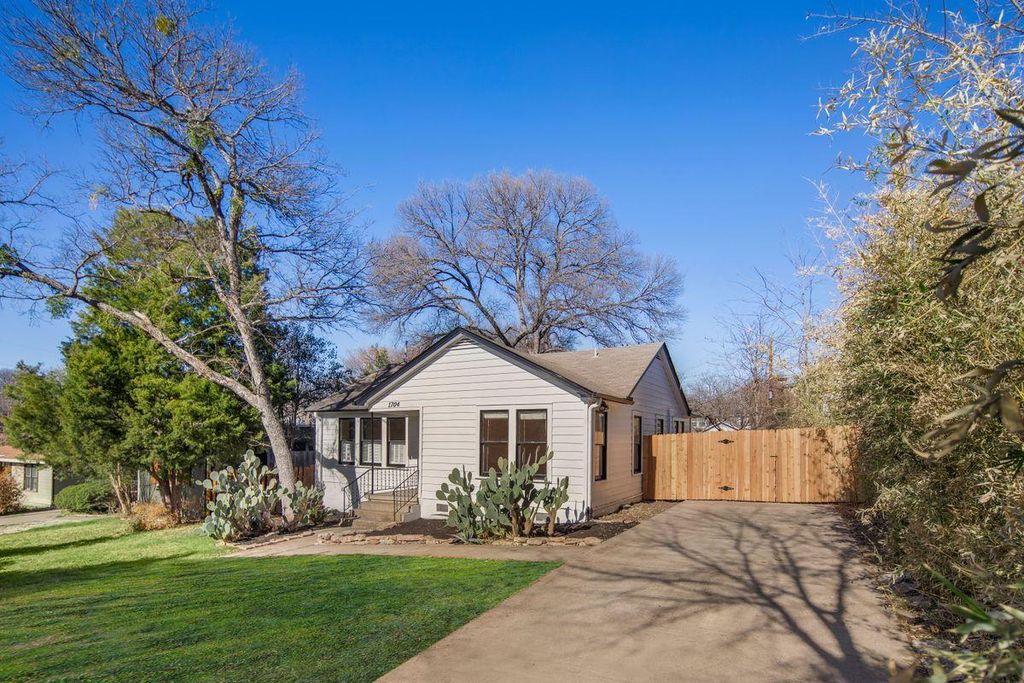 1704 Northwood RD, Austin, TX 78703