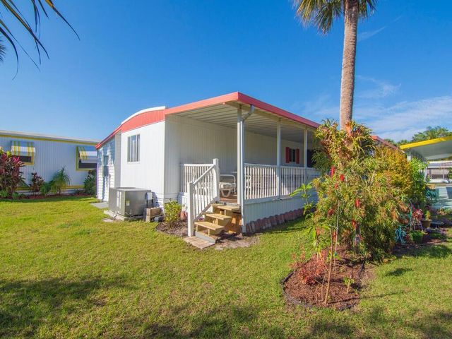 4743 NE Blue Heron Lane 7, Jensen Beach, FL 34957