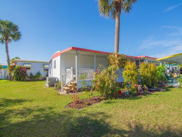 4743 NE Blue Heron Lane 7, Jensen Beach, FL 34957