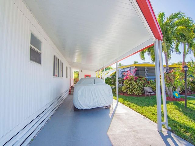 4743 NE Blue Heron Lane 7, Jensen Beach, FL 34957