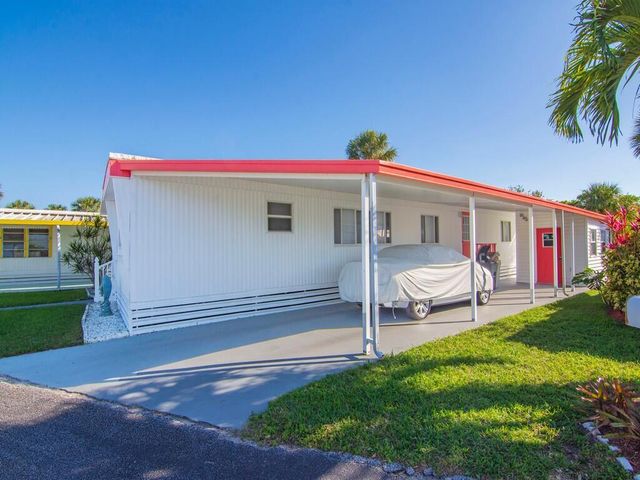 4743 NE Blue Heron Lane 7, Jensen Beach, FL 34957