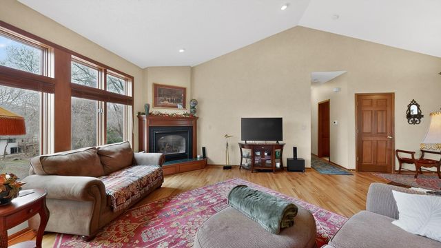 1032 Rocky Creek Drive NE, Rochester, MN 55906