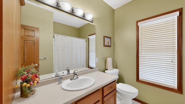 1032 Rocky Creek Drive NE, Rochester, MN 55906