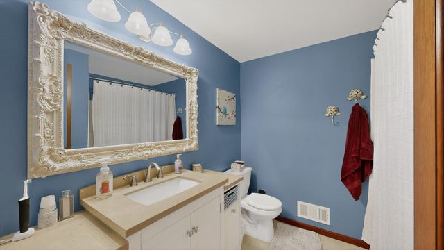 1032 Rocky Creek Drive NE, Rochester, MN 55906