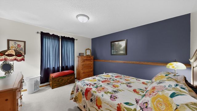 1032 Rocky Creek Drive NE, Rochester, MN 55906