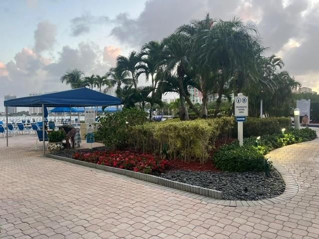 3530 Mystic Pointe Dr 1711, Aventura, FL 33180