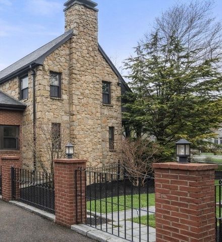 6 Risley Rd, Newton, MA 02465