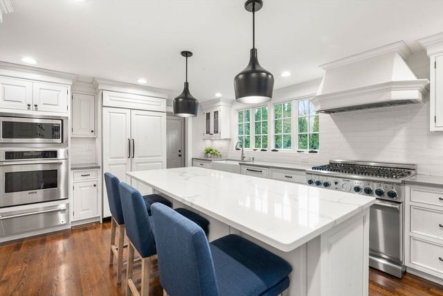 6 Risley Rd, Newton, MA 02465