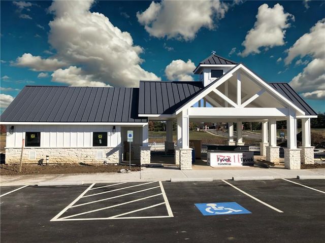 16917 W 172nd Terrace, Olathe, KS 66062