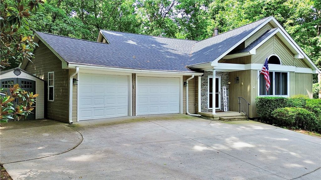 105 Eagle Court, Westminster, SC 29693