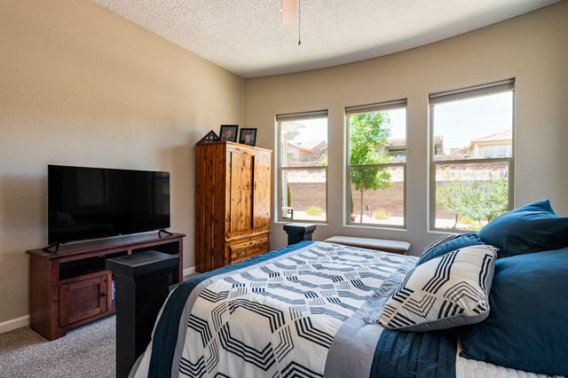 1905 Pebble Creek Trail NW, Albuquerque, NM 87120