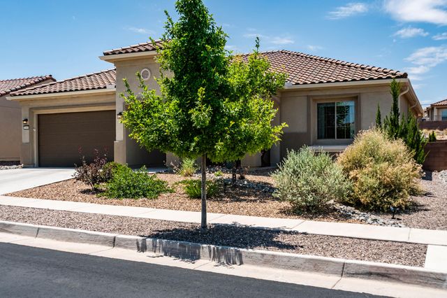 1905 Pebble Creek Trail NW, Albuquerque, NM 87120