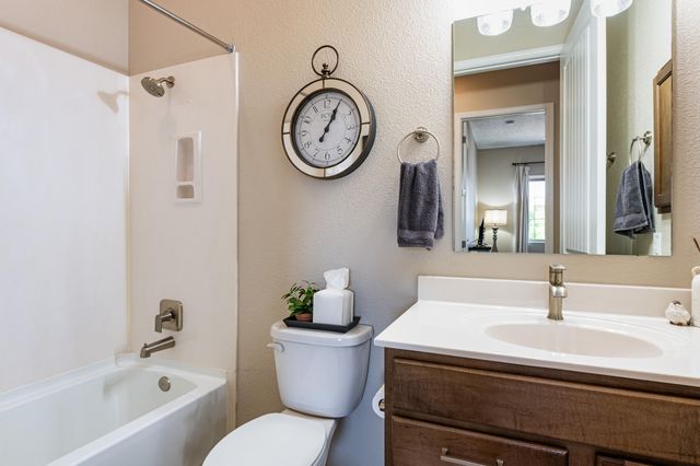 1905 Pebble Creek Trail NW, Albuquerque, NM 87120