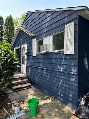 1580 University Avenue, Lincoln Park, MI 48146