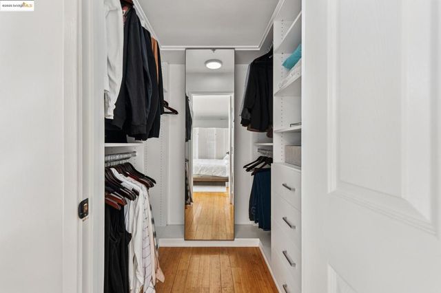 850 W Grand Ave 17, Oakland, CA 94607