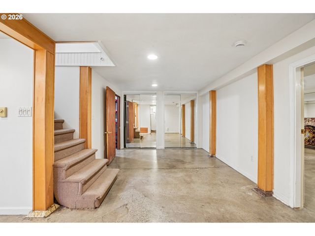 725 N FARRAGUT St, Portland, OR 97217