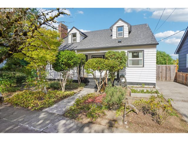 725 N FARRAGUT St, Portland, OR 97217
