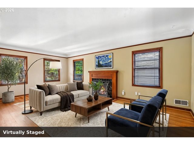 725 N FARRAGUT St, Portland, OR 97217