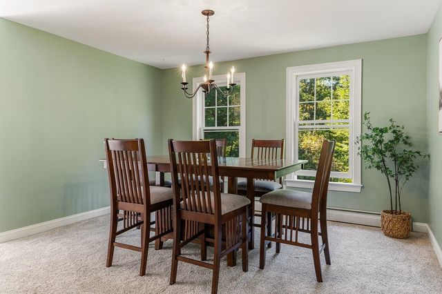 257 N Haverhill Road, Kensington, NH 03833