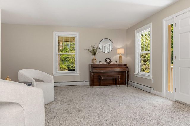 257 N Haverhill Road, Kensington, NH 03833