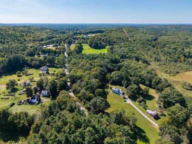 257 N Haverhill Road, Kensington, NH 03833