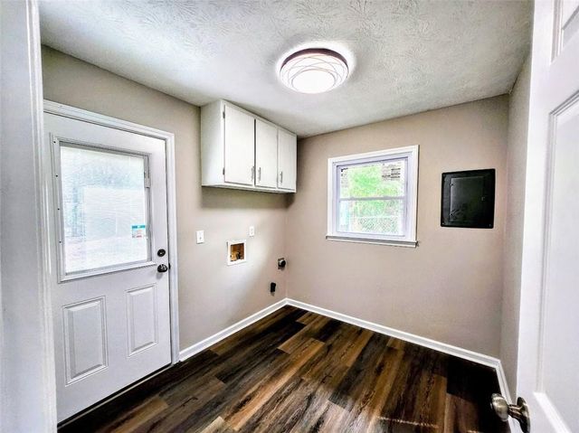 3730 Mill Glen Drive, Douglasville, GA 30135