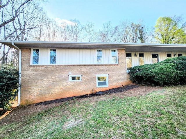 3730 Mill Glen Drive, Douglasville, GA 30135