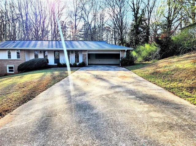3730 Mill Glen Drive, Douglasville, GA 30135
