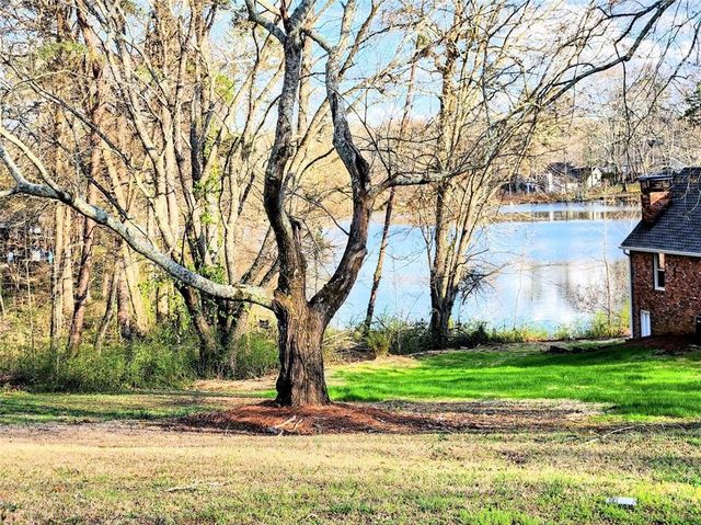 3730 Mill Glen Drive, Douglasville, GA 30135