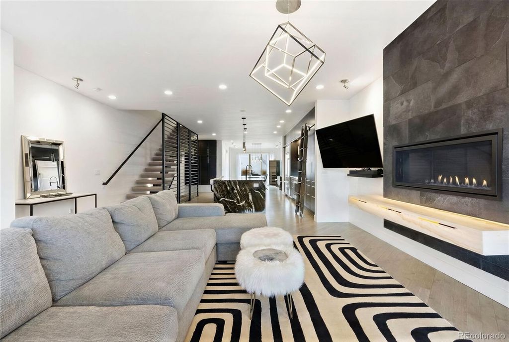 2037 Hooker Street L, Denver, CO 80211
