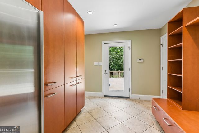 3135 Spalding Drive, Sandy Springs, GA 30350