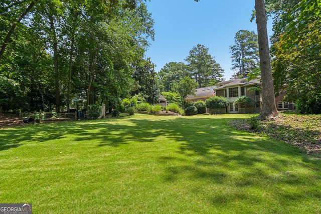 3135 Spalding Drive, Sandy Springs, GA 30350