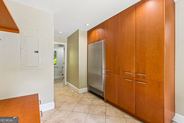 3135 Spalding Drive, Sandy Springs, GA 30350
