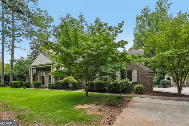 3135 Spalding Drive, Sandy Springs, GA 30350