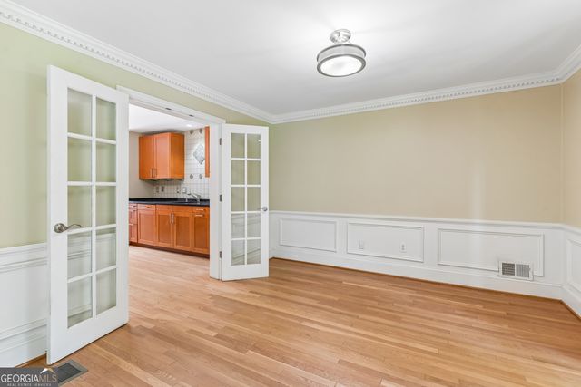 3135 Spalding Drive, Sandy Springs, GA 30350