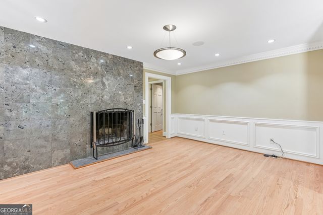 3135 Spalding Drive, Sandy Springs, GA 30350