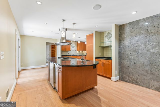 3135 Spalding Drive, Sandy Springs, GA 30350